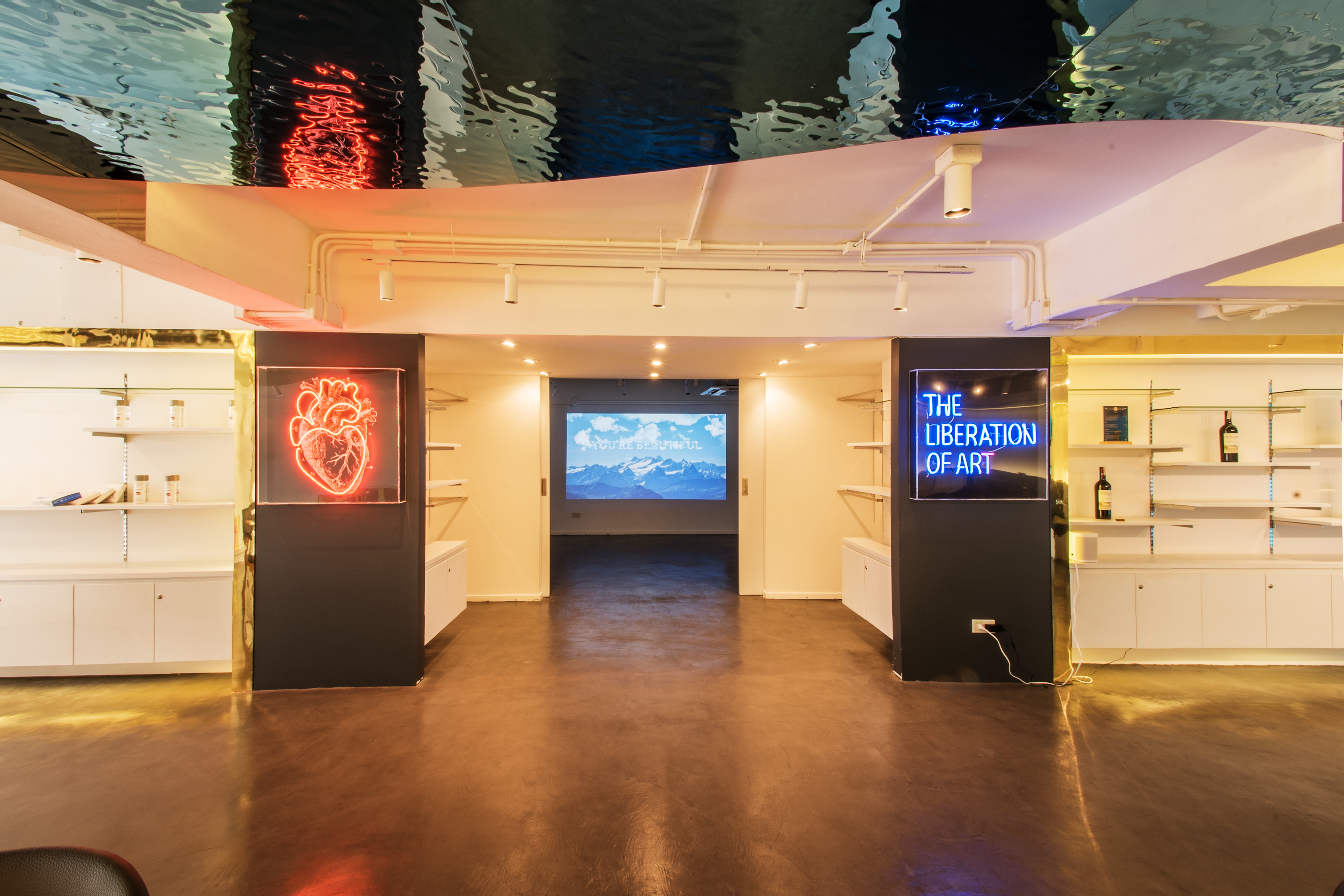 PULSE GALLERY - Phrom Phong, Bangkok